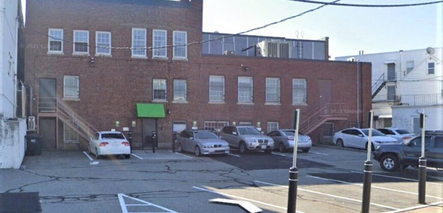 10 Main St
